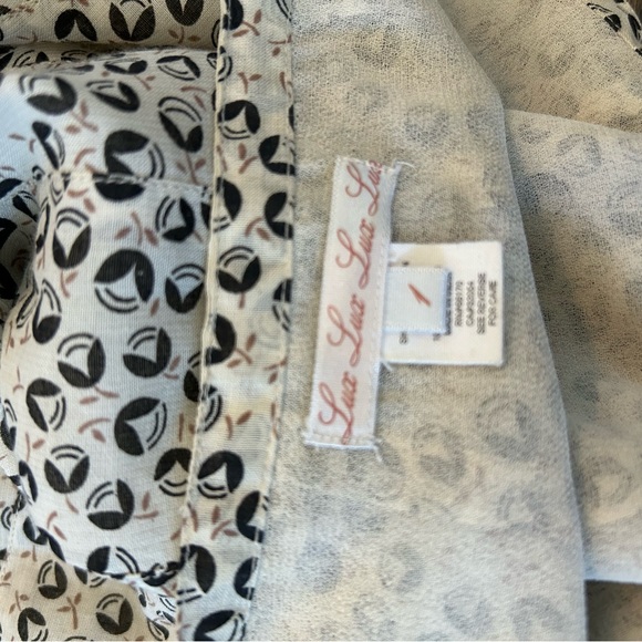 Delicate print skirt - Picture 3 of 3